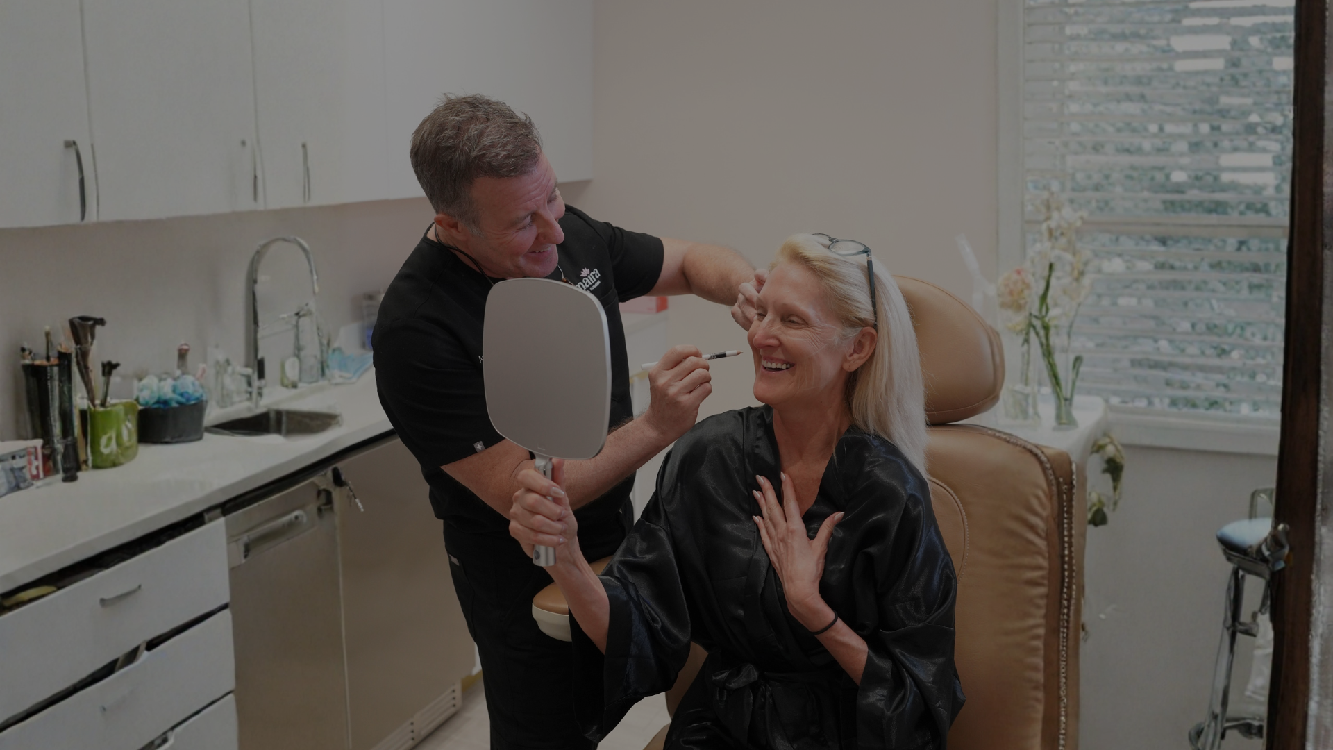 Dr. Kornstein doing Attiva Skin Tightening to one of the Amaira Med Spa & Surgical clients